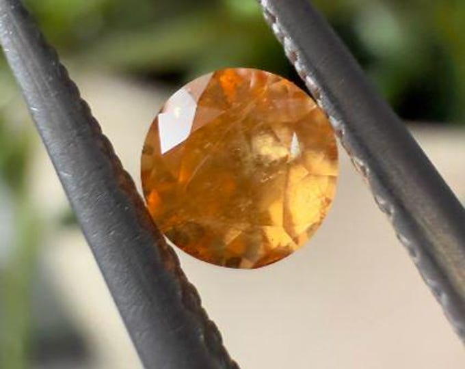 0.37 Spessartite Bright Orange Garnet. 3.87 x 3.90 x 3.04mm. Genuine Earth Mined. Gemstone for Ring or Jewellery. Untreated.