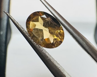 1.40 Carat Oval Light Citrine Loose Gemstones. Earth Mined. Quartz Yellow. Single Gemstone for Jewelry and Earrings. Heated. 9 x 7mm