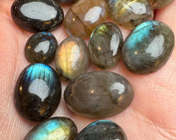 Jelly Bean Flash Labradorite Cabochon. Genuine Mined. Healing Stone. Individual Loose Gemstones for Making Jewellery. 5 - 10 Carat Size.