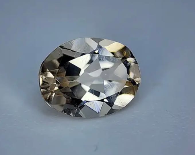 1.75 Carat Natural Topaz Oval Cut 8.000 x 6.000 x 4.000mm Loose Gemstone for Jewelry Making and Jewelry Artisans. Earth Mined.