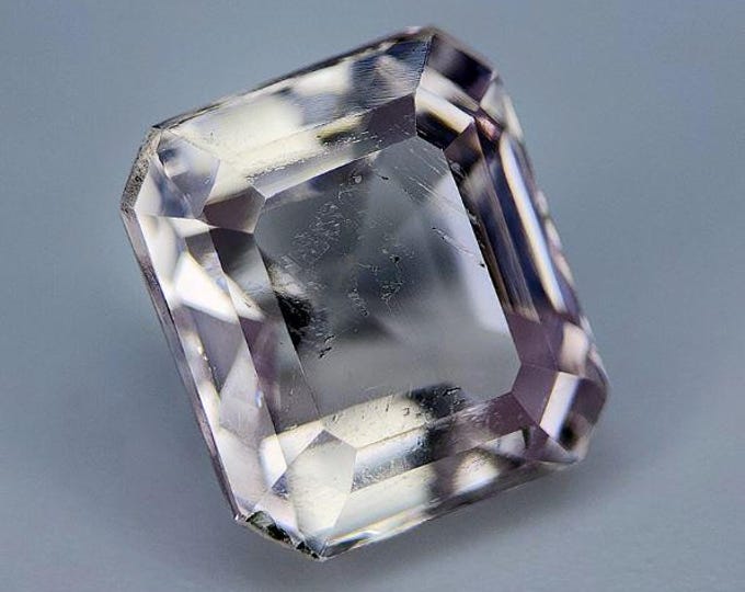 6.28 Carat Natural Kunzite Loose Gemstone for Jewelry. SI. Light Pink. Faceted Emerald Cut. Genuine Mined. 11 x 9 x 7 mm. Jewellery Supplies