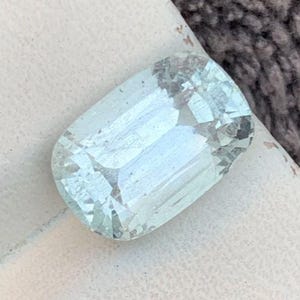 3.45 Carat Natural Light Blue Aquamarine. Faceted Cushion Cut Loose Gemstone. Birthstone Gifts. 10 x 6 x 6 mm. Genuine Mined. SI. Untreated