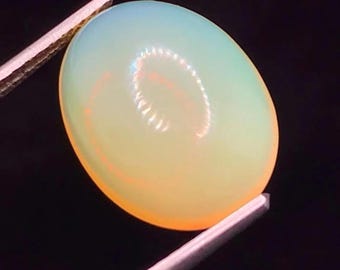 4.80 Carat Natural Warm White Rainbow Opal Cabochon 15.00 x 11.50 x 6.50 mm Loose Gemstone for Jewelry Making and Gifts. Genuine Earth Mined