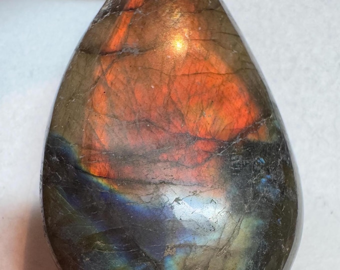 72.80 Carat Natural Pear Shaped Labradorite Cabochon. Smooth Polished Loose Gemstones for Gifts or Jewellery. 47.6 x 27.2 x 7.1 mm