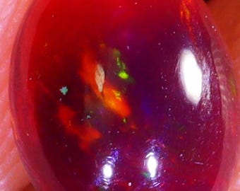 Pink Black Welo Opal 0.48 Carat. Gemstone. Genuine Earth-Mined Cabochon Stone. Loose Gemstone for Jewelry. Smoked Opal. 6.97 x 5.2 x 2.6 mm