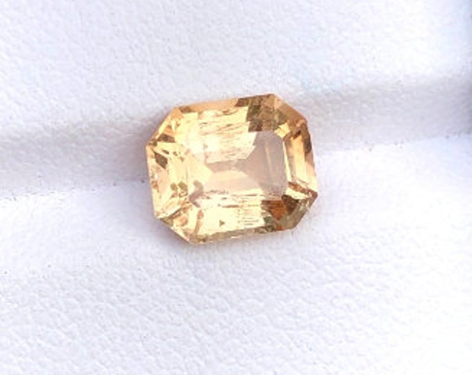 6.50 Ct Earth Mined Topaz Gemstone. Loose Gemstones for Jewelry. VS.  9.5 x 8.8 x 8 mm. Emerald Cut. Treated.