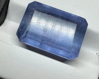 Discounted: 22.10 Carat Blue Fluorite. Large Loose Gemstone. Jewellery Supplies. Gifts. Genuine Mined. SI. 18.3 x 12.8 x 9.1 mm.