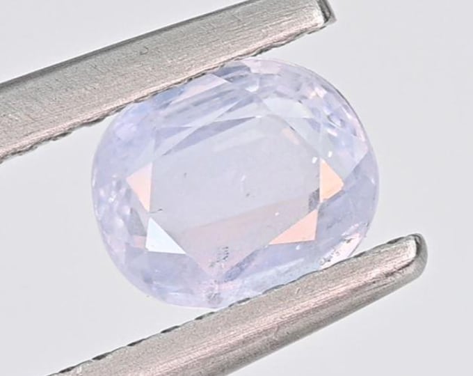 1.19 Carat Natural Lilac Sapphire Oval Cut. 6.53 x 5.5 x 3.17 mm. Loose Gemstone for Jewelry Making and Gifts. Genuine Earth Mined.