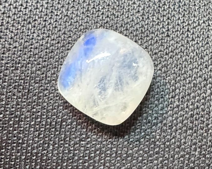 4.90 Carat Natural Royal Blue Moonstone. Natural Gemstone Cabochon. High Flash. Cushion Cut. 9.9 x 9.8 x 5.3mm. Jewelry Supplies.