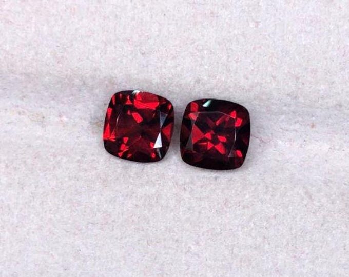 2.40 Carat Natural Almandine Garnet Pair. VVS Round Shape. 6 x 6 mm. Loose Gemstone Jewelry Making and Gifts. Untreated. 2 Piece.