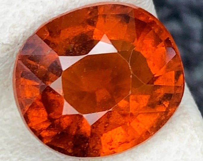 3.26 Carats Natural Cinnamon Red Garnet Cushion Cut 9.19 x 8.20 x 5.46  Loose Gemstone for Jewelry Making and Gifts, Genuine Earth Mined