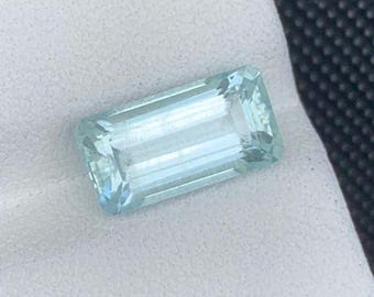 2.86 Carat Natural Light Blue Aquamarine. Faceted Emerald Cut Loose Gemstone. Birthstone. 11.7 x 6.04 x 5.15 mm Genuine Mined. VS. Untreated