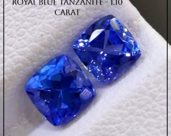 Paire de tanzanite de 1,10 carat. Terre extraite. Bleu intense. VVS. Coupe coussin en 2 pièces. 5,2 x 5,2 mm. Pierres précieuses en vrac pour la fabrication de bijoux et les cadeaux.
