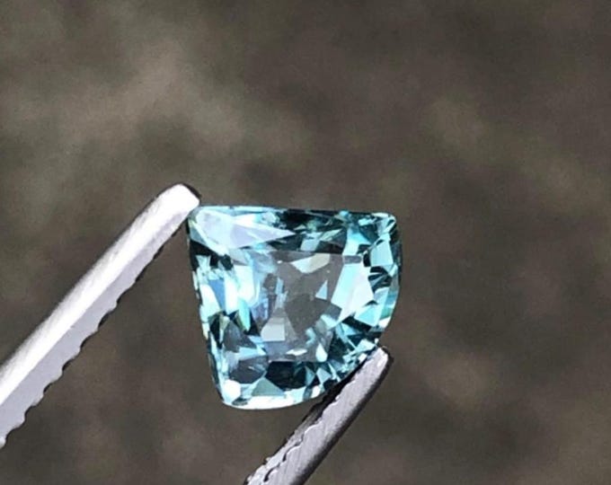 1.60 Carat Incredible Electric Blue Zircon VVS Fancy Cut Unheated 7.000 x 7.500 x 3.900 mm Loose Gemstone for Jewelry Making and Gifts