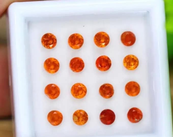 Hessonite Garnet Pair of Round Cut 2.900 x 2.900 x 2.200mm Loose Gemstones for Jewelry Making, Gifts and Precious Stone Projects.