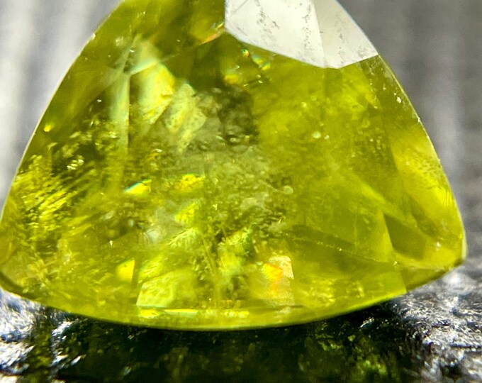 0.55 Carat Natural Titanite Sphene Diamond Fire and Lustre Trillion 5.720 x 5.330 x 3.080  Loose Gemstone for Jewelry Making and Gifts.