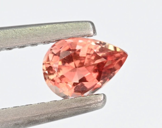 0.39 Carat Sunstone Peachy Red Faceted Classic Pear Cut VSI Clarity 5.800 x 4.260 x 3.140 mm Loose Gemstone for Jewelry Making. Earth Mined