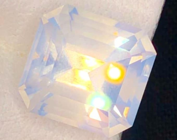 5.10 Carat White Quartz. Loose Gemstone Faceted Fancy Cut. 10.5 x 9.6 x 8mm. VS. Quartz Gemstone for Jewellery. Birthstone.