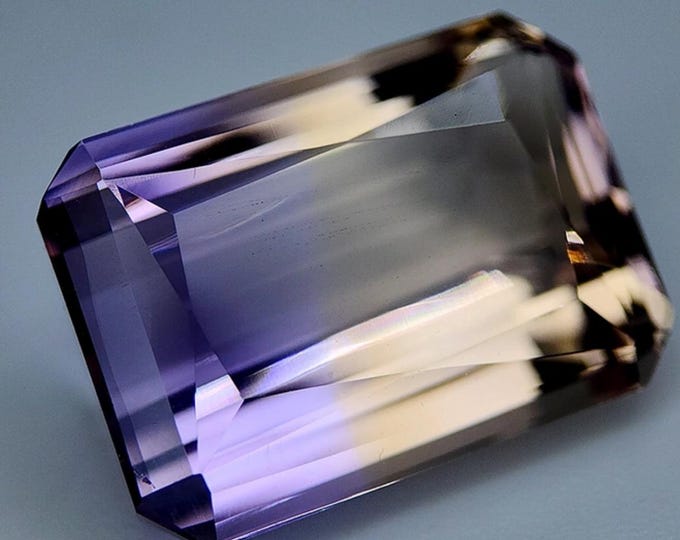 11.50 Carat Bright Bi-colour Ametrine 17.0 x 12.0 x 7.0mm Natural and Untreated Loose Gemstone for Jewelry Making and Gifts. Earth Mined.