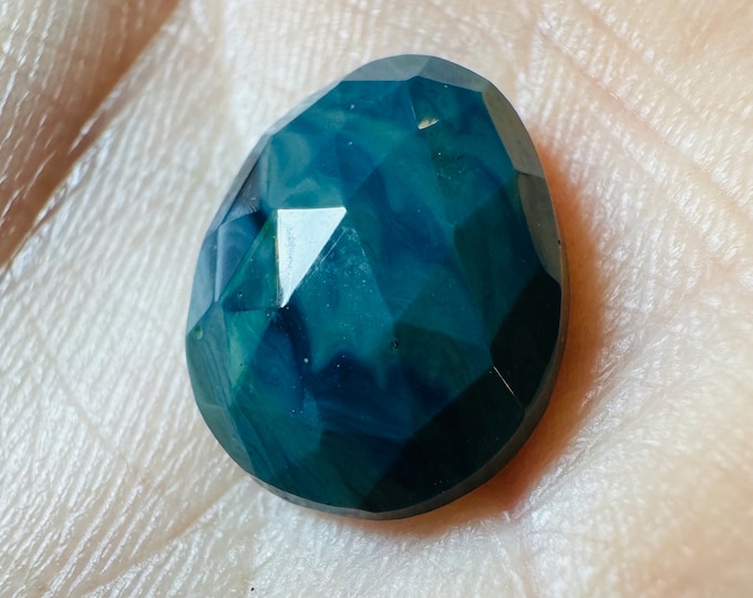 5.55 Carats Seiber Agate. Blue and Grey Agate. 15.2 x 11.4 x 4.6 mm. Rose Cut Pear Shape. Loose Gemstones for Jewellery. Birthstone and Gift