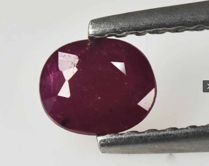 0.42 Carat Pigeon Red Ruby Oval Shape 5.000 x 4.000 x 2.500 mm Loose Gemstone for Jewelry Making and Gifts. Genuine Earth Mined.
