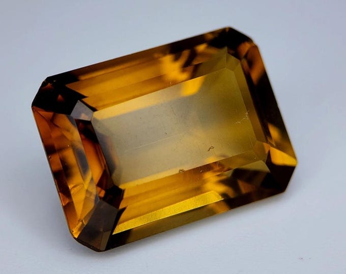 14.0 CARAT Stunning Natural Madeira Citrine Untreated 18.000 x 13.000 x 8.000 mm Loose Gemstone for Jewelry Making and Gifts. Earth Mined.