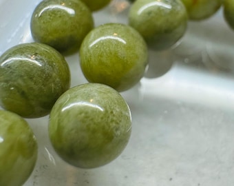 2.50 Carat Round Green Garnet Spheres. Loose Gemstones for Making Jewelry. Genuine Mined Garnet Birthstone. 2 Piece. Undrilled. Untreated.