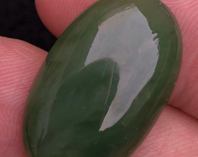 21.15 Carats B.C Canadian Jade Gemstone for Necklace & Gifts. Cabochon Beautiful Green Pendant Stone. Created in B.C Canada. Fraser Valley.