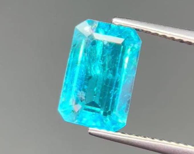 Neon Blue Apatite 3.53 Ct Natural Loose Gemstone for Ring or Jewelry Making. Genuine Mined. SI. Faceted Emerald. Unheated. 11 x 7.1 x 4.5 mm