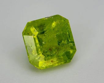 1.55 Genuine Mined Peridot Faceted Loose Gemstone for Making Jewellery. Square Cut. 6 x 6 x 4 mm. Birthstone. Untreated. I Grade