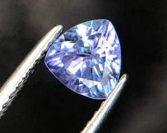 0.65 Earth Mined Tanzanite Natural Gemstone. Faceted Trillion Shape. 5.66 x 5.72 x 3.37 mm. VS. Jewellery Supplies. Loose Gemstones.