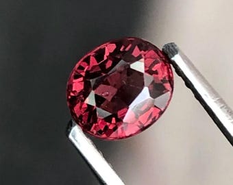 0.80 ct Natural Almandine Garnet. Faceted Round Cut Loose Gemstone for Jewelry. Bold Red.  4.7 x 4 x 2.8 mm. Earth Mined. Untreated.