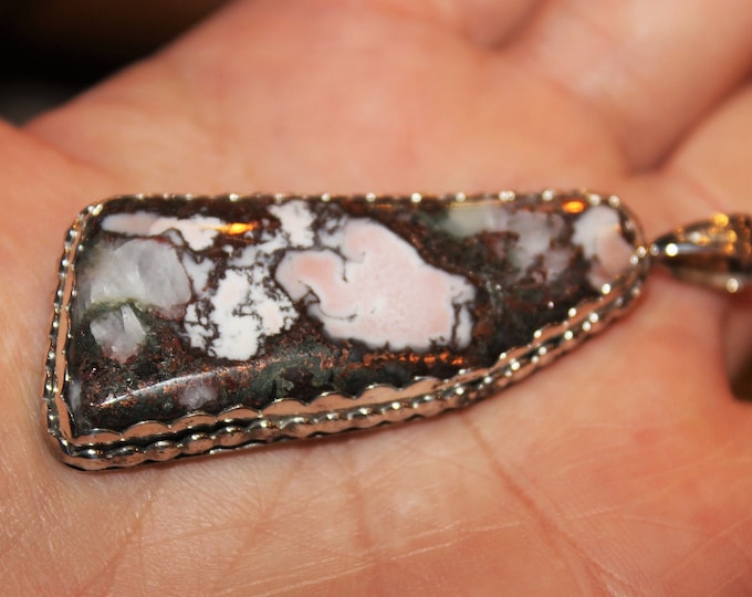 Datolite Pendant from Delaware Mine with Copper DDC-N1