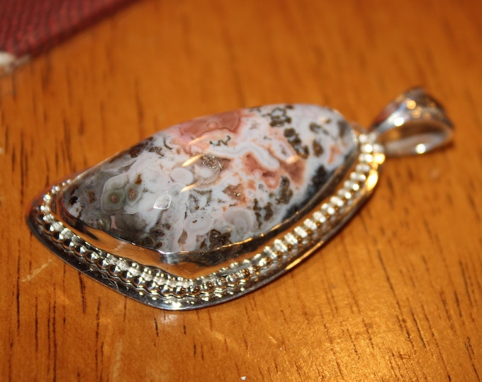 Hematite Lace Agate from the Republic Mines Pendant HRAN 13