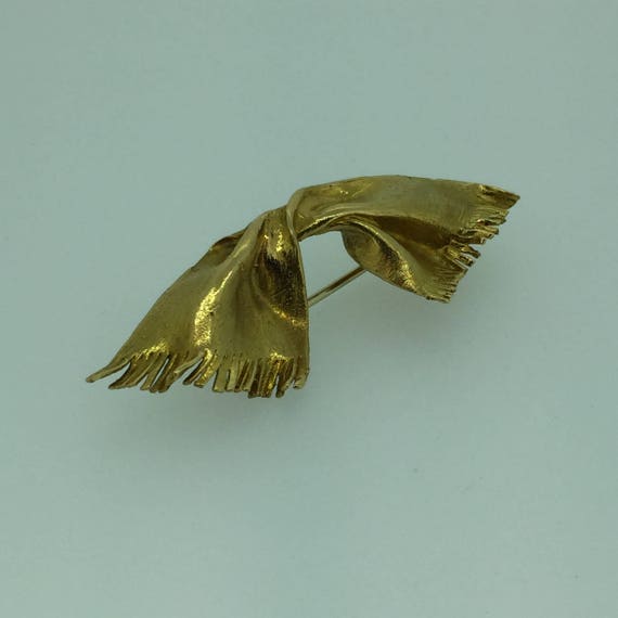 18kt Yellow Gold Hand Crafted Scarf Pin - image 2