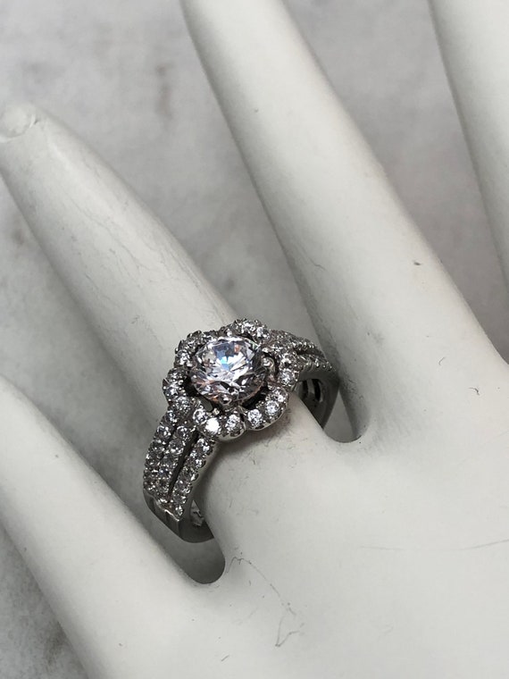 Affordable cubic zirconia engagement rings deals