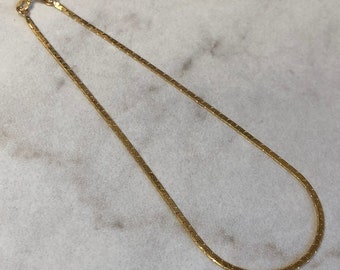 9&quot; Anklet....14kt Yellow Gold Lady&#39;s 1.5mm flat &quot;C&quot; Banana Style Anklet/Bracelet 9&quot; in Length. MADE IN ITALY.