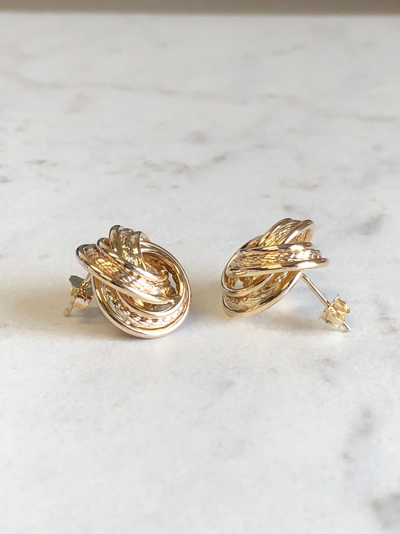 14kt Yellow Gold Lady/'s LOVE KNOT Fashion Earrings with Friction Posts for Pierced Ears.