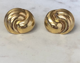 14kt Yellow Gold Lady's Fancy Swirl Pierced Earrings at a Fabulous Price.