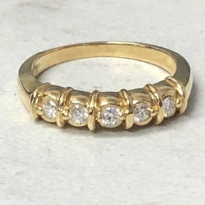 14kt Yellow Gold Lady&#39;s Diamond Wedding/Anniversary Band .25ct Total Weight At A Fantastic Price.