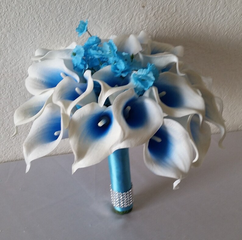 Malibu Blue Calla Lily Bridal Wedding Bouquet /& Boutonniere