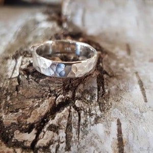 Silver ring hammered made of fine silver unisex in any size, thin, light, can be individually personalized, statement ring, children's ring.