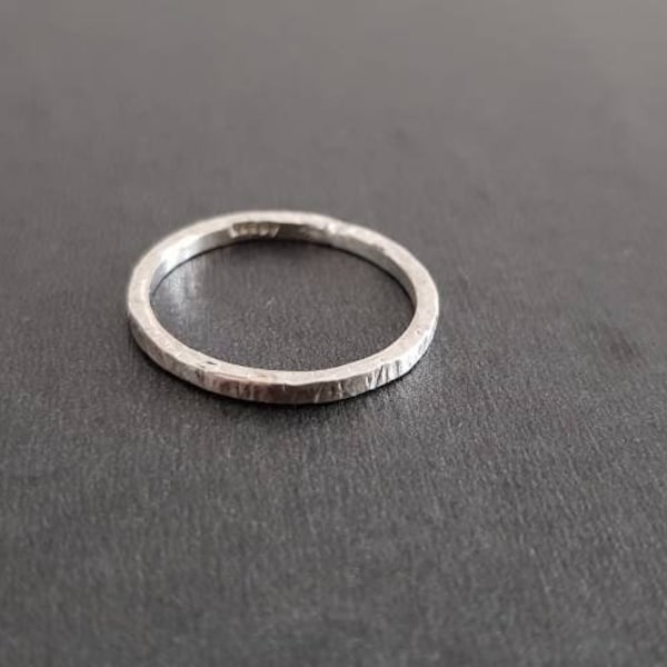 Ring Hammered in fine silver unisex in any size, thin, lightweight, can be personalized individually, statement ring, children's ring.