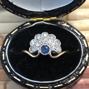 Antique Art Deco Diamond and Sapphire Fan Ring - 18K gold and Platinum