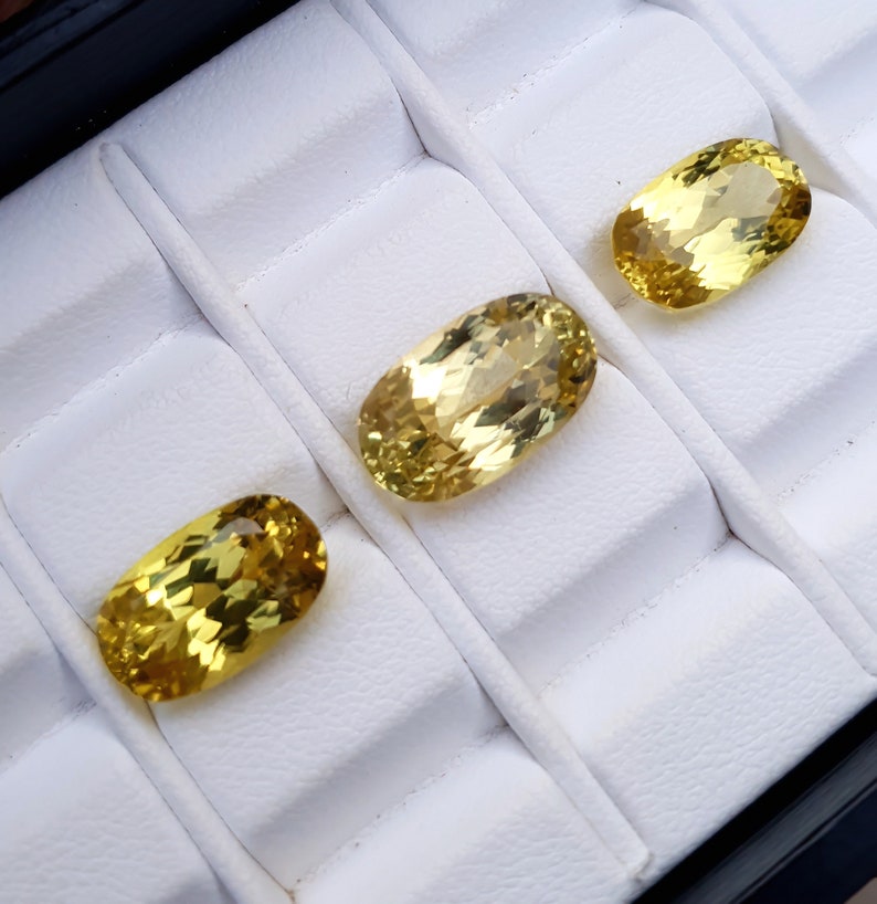 24 Carats 100 /% Natural Superb Color Natural Big Size Yellowish Kunzite 3 Pieces Internally Flawless from Afghanistan