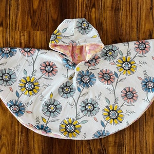 Car seat Poncho, Hooded Poncho, Toddler Poncho, Reversible Poncho, Kid Poncho, Age 0-3, Flower Poncho