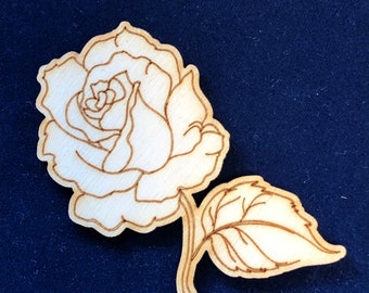 Engraved wooden Rose shapes