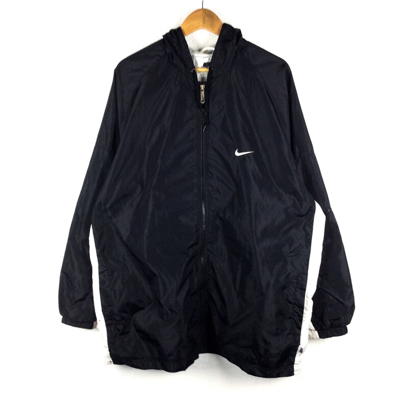 giacca a vento nike