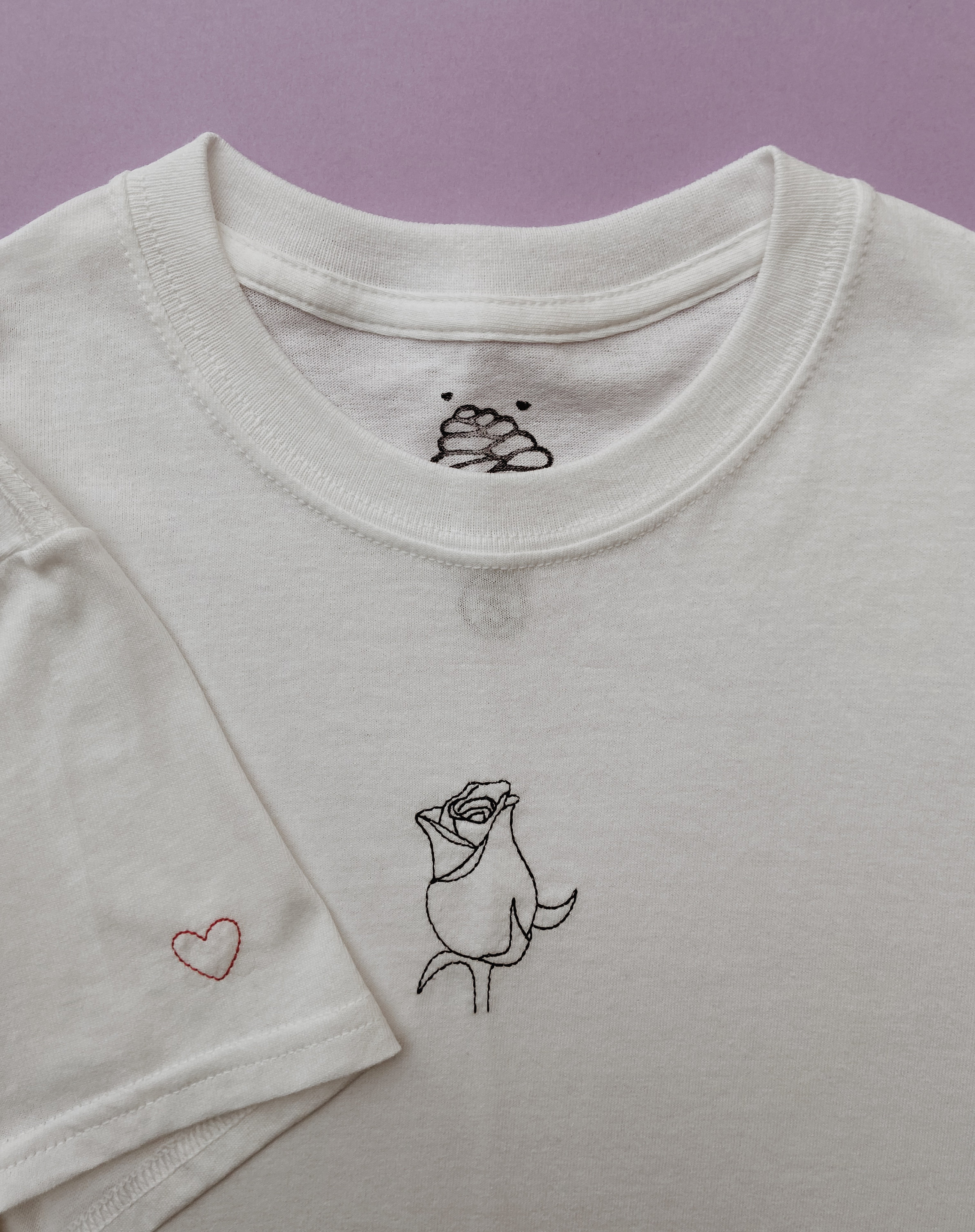 SLIGHT FAULT! Embroidered Rose T-shirt With Heart Sleeve