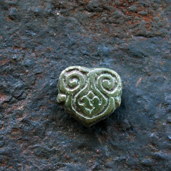Ancient Authentic Viking Heart Shaped Belt Mount / 10th Century AD / Authentic Viking Artifact / Ancient Viking Gifts